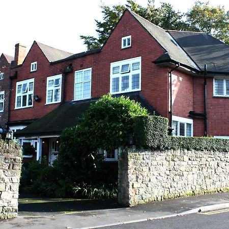 Barons Court Hotel Wolverhampton Exterior photo